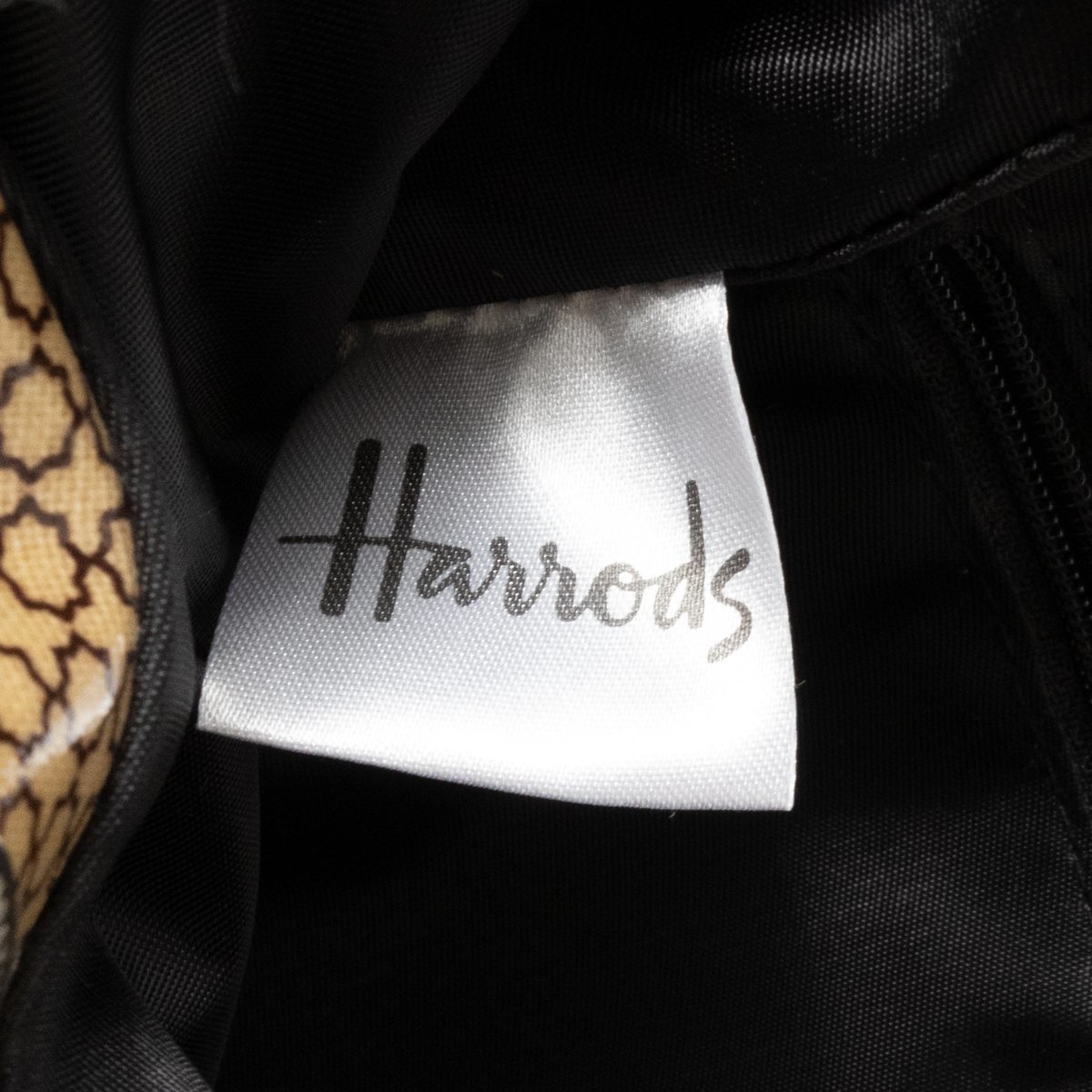Harrods ハロッズ ミニハンドバッグ サブバッグ 鞄 総柄 Sサイズ PVC 綿100% コットン ポリエステル100% ブラック 黒 カジュアル_画像9