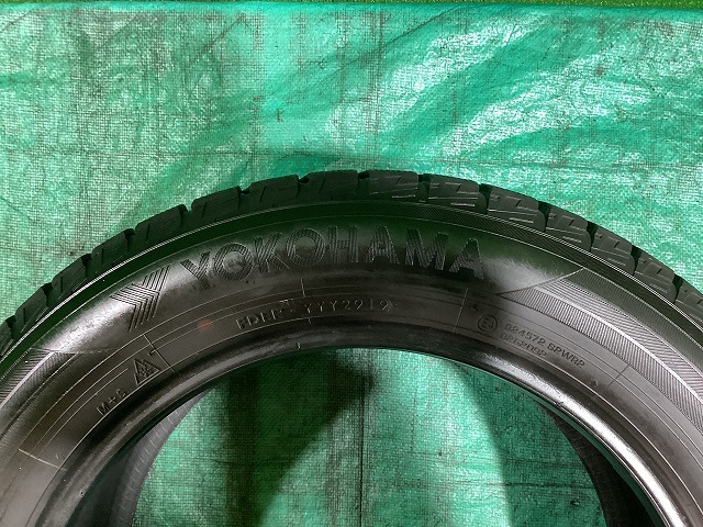 YOKOHAMA ヨコハマ IG50＋ 215/60R17 2019年製 冬タイヤ スタッドレスタイヤ 4本セット B1-2 EM_画像8