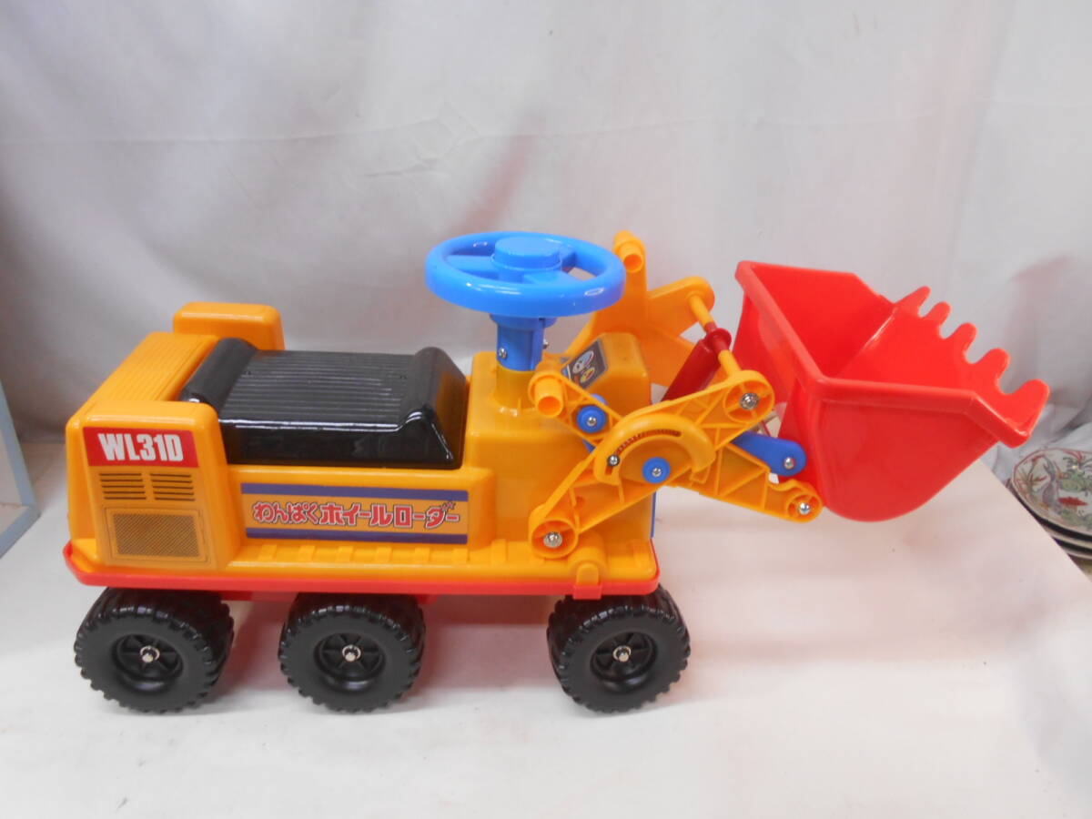  large ..4216 diamond. .... wheel loader passenger use temple . shop made in Japan unused storage goods toy shop dead stock goods 