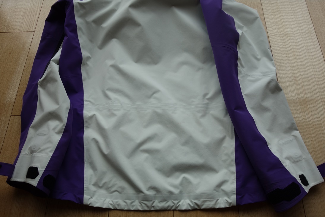Bibian 比比昂- BURTON AK457 GUIDE JACKET 2022 Summer Shower Bibian 比比昂- BURTON AK457 GUIDE JACKET 2022 Summer Shower