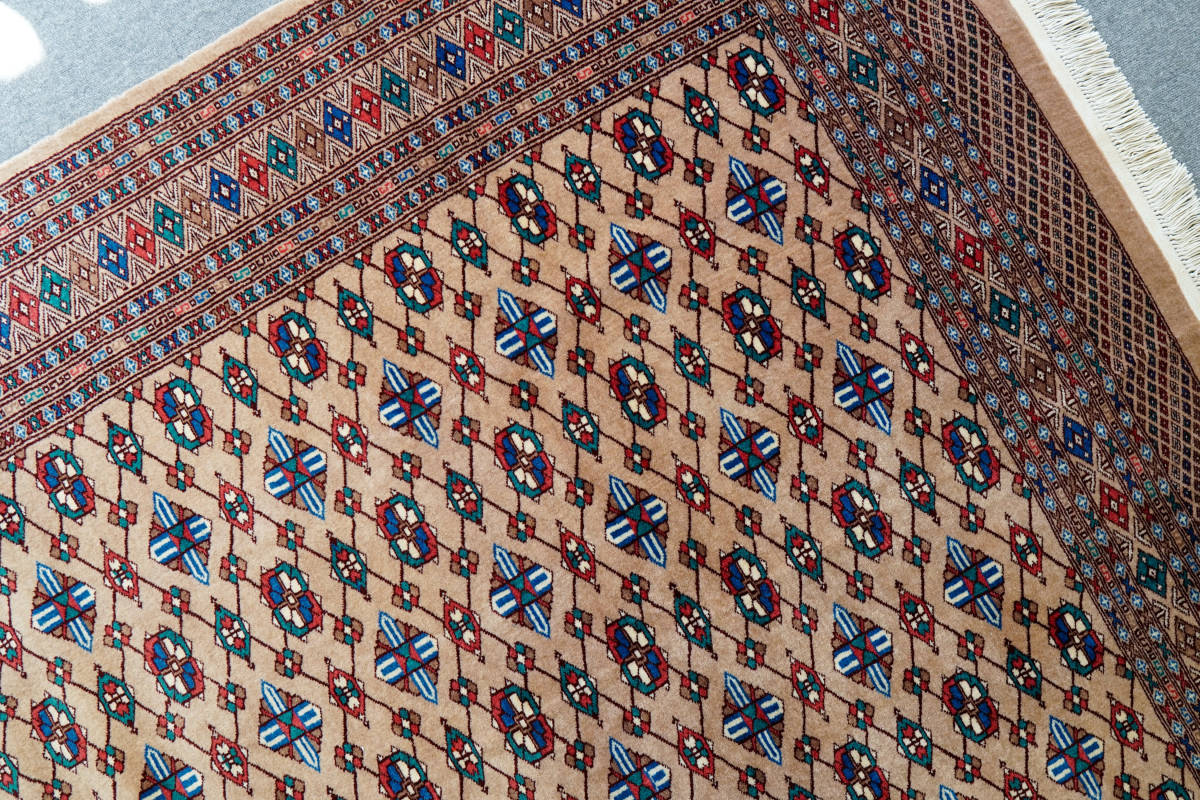 225×155cm【パキスタン手織り絨毯】