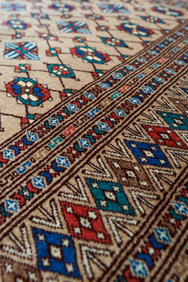 225×155cm【パキスタン手織り絨毯】