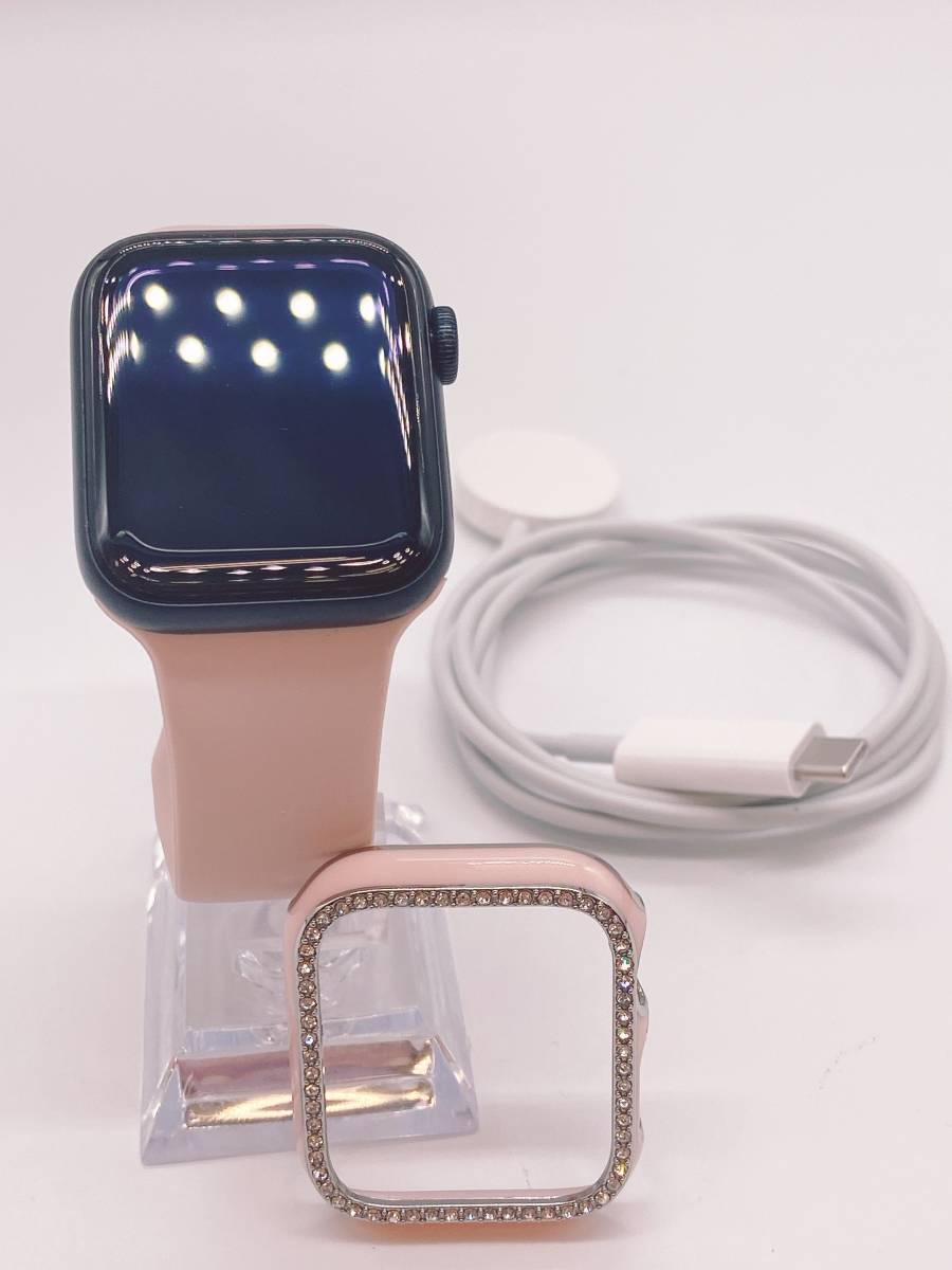 S3753 Applewatch SE 第2世代 40mm A2722 MNJT3J/A GPSモデル 【動作確認済】 アップルウォッチ 中古品 充電コード付 本体_画像1