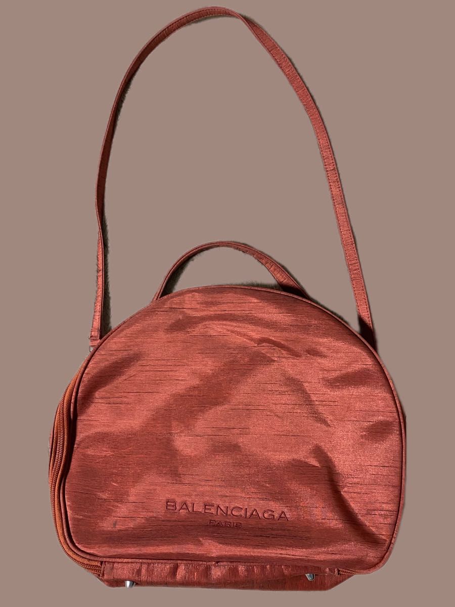 【訳あり】BALENCIAGA バレンシアガ　ハイブランド　ラウンド型　バッグ　ショルダーバッグ　