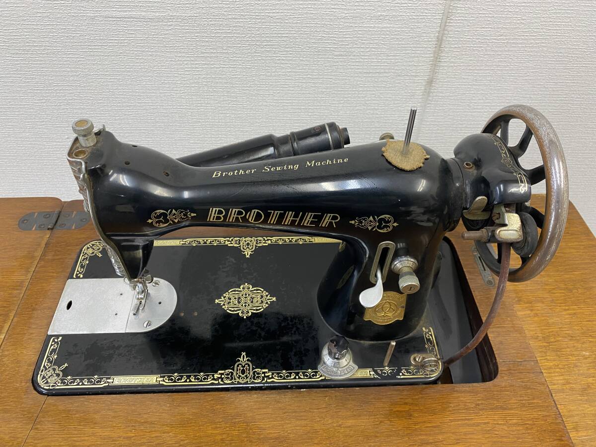  antique * old * retro * stepping * sewing machine * Brother * operation verification settled * use possible * valuable * black * wooden .. horse *