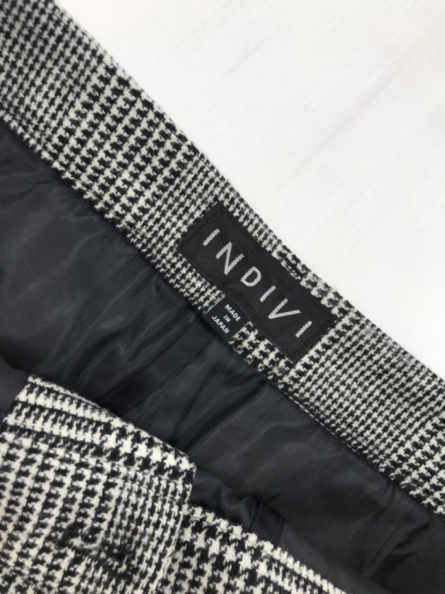 INDIVI インディヴィ ウール混 チェック柄 パンツ size38/黒×白 ■◇ ☆ eac9 レディース_画像4