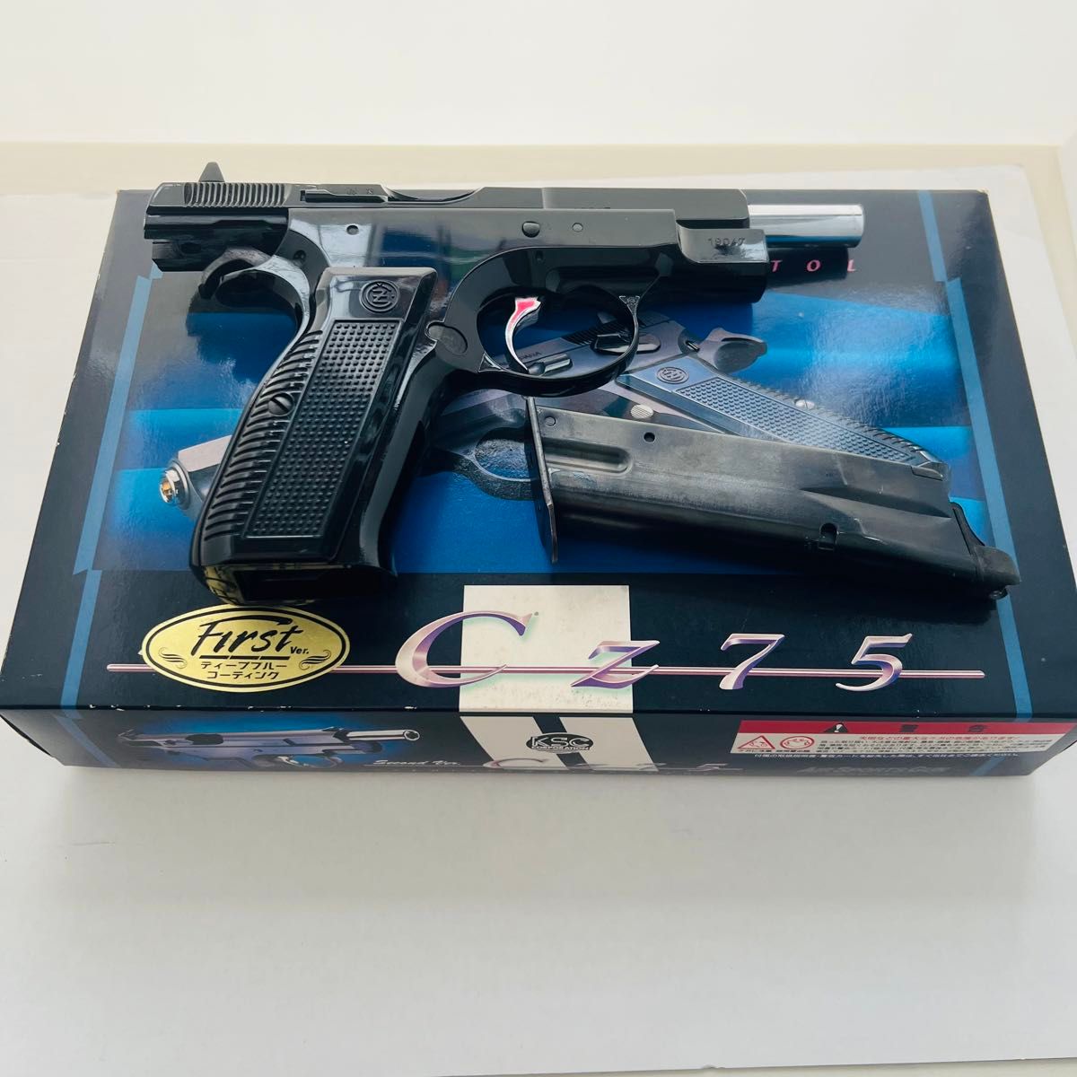 KSC CZ75 first ver ディープブルーコーティング ガスガン KSC CZ75 first ver ディープブルーコーティング ガスガン