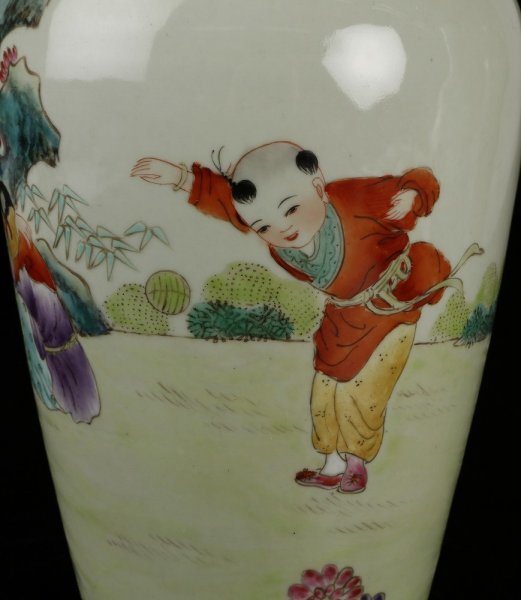 ■中国美術 大清乾隆年製 唐子文花瓶 高さ約35㎝■_画像5