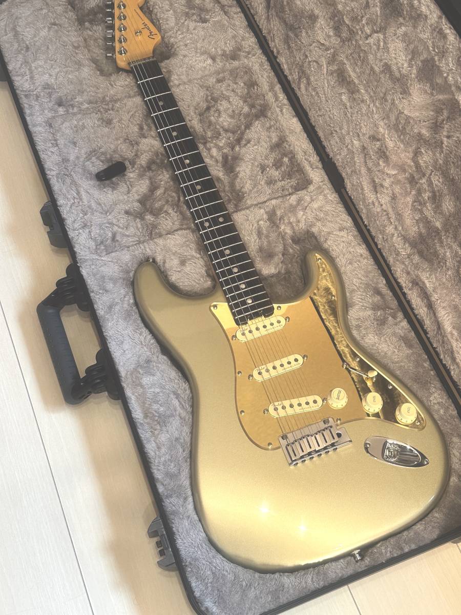【超美品】American Ultra配線に変更済 Fender American Elite Stratocaster Champagne_画像2