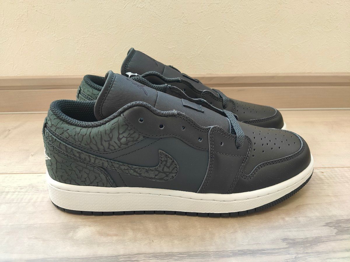 24.5cm NIKE AIR JORDAN 1 LOW SE GS BLACK ELEPHANT ナイキ エアジョーダン ロー