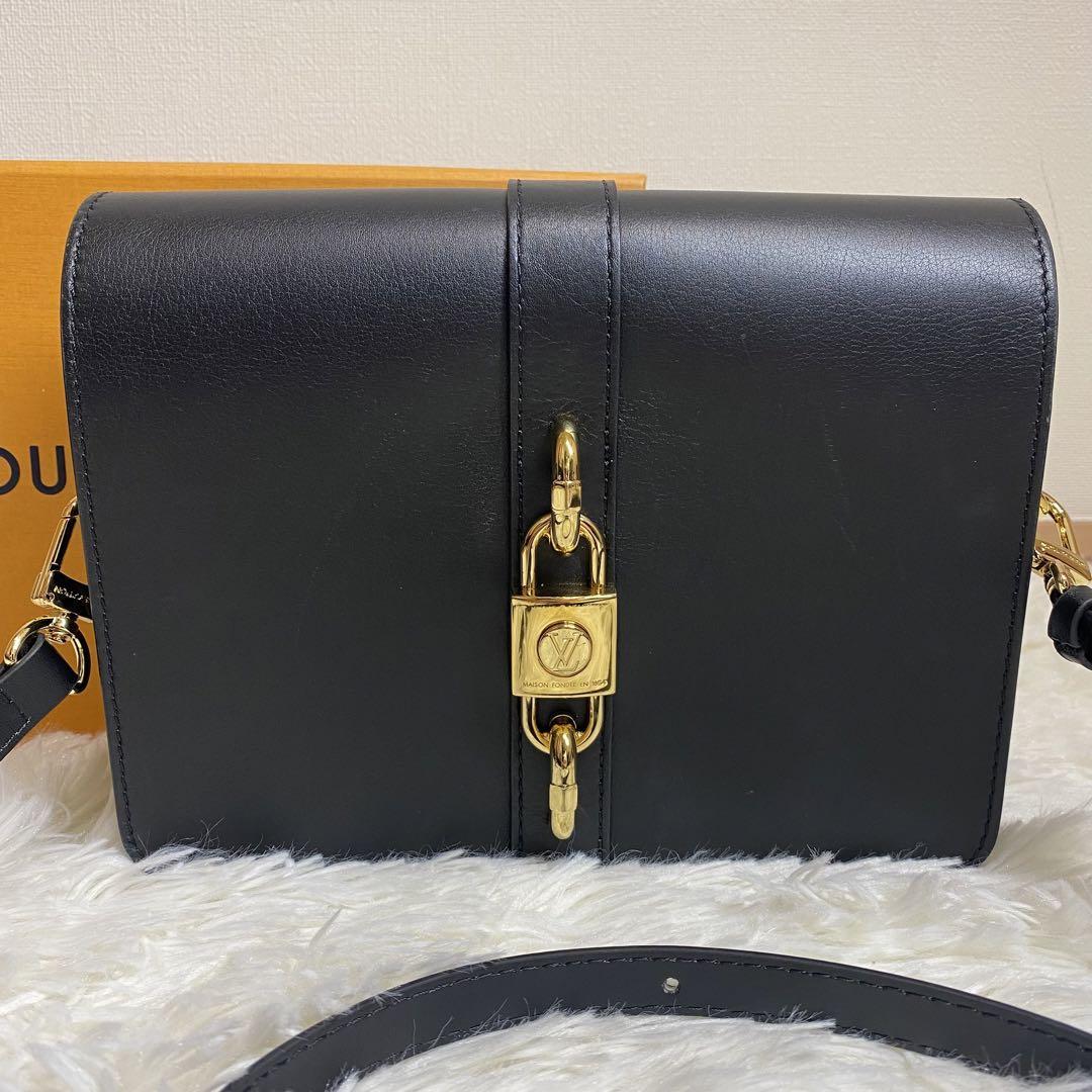 1円 超極美品 LOUIS VUITTON ルイヴィトン M57743 レザー ランデヴー ショルダーバッグ　2WAYショルダーバッグ 黒 カデナ 総柄 モノグラム_画像2