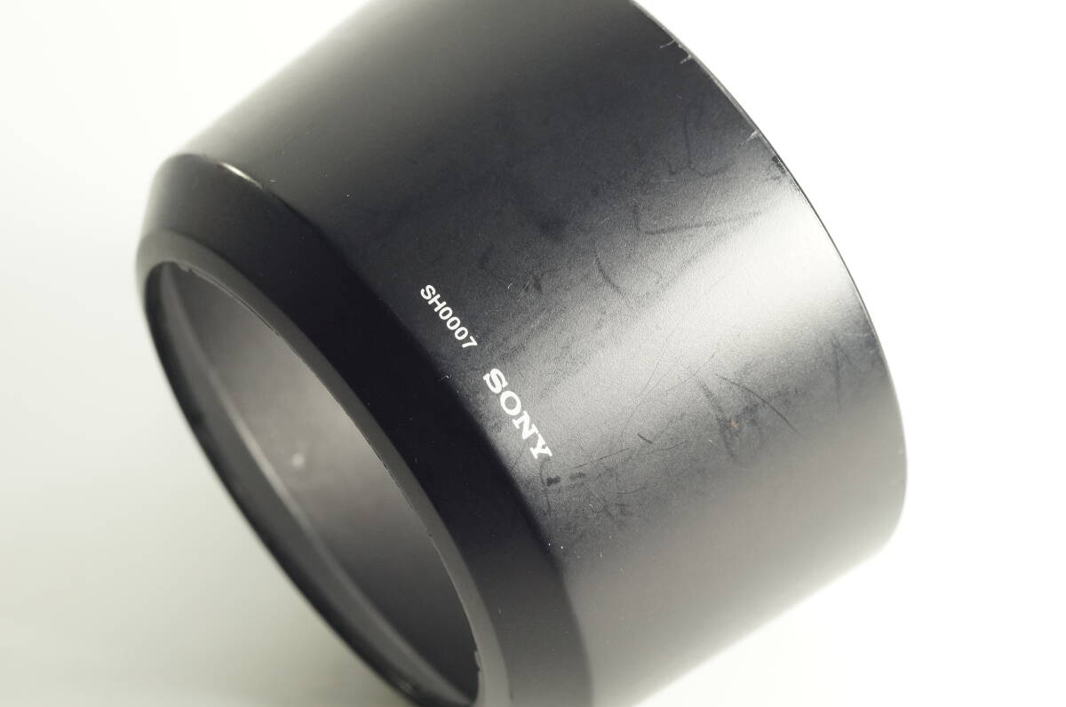 057『送料無料 並品』SONY SH0007 100mm F2.8 MACRO （SAL100M28）用 75-300mm F4.5-5.6 ソニー レンズフード_画像1