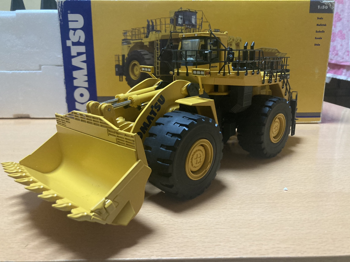 ミニカー 1/50 コマツ KOMASTU WA1200 889 建機 :: Yahoo