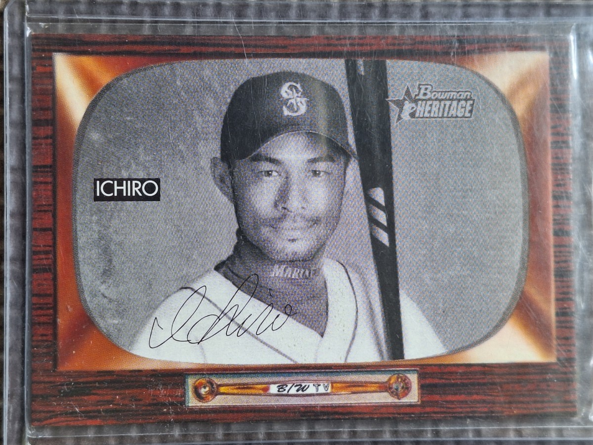 2004 Bowman Heritage #154 ICHIRO SUZUKI Black & White Seattle Mariners Orix Blue Wave_画像1