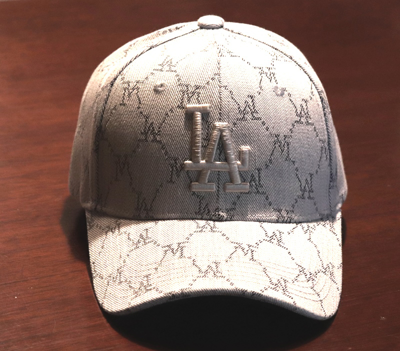 新品/完売 希少レア LA モノグラム 白灰 (サイズF) ロサンジェルス 高級セレブ系 baseball CAP 革ベルト 高級 帽子 ストリート キャップ_画像1