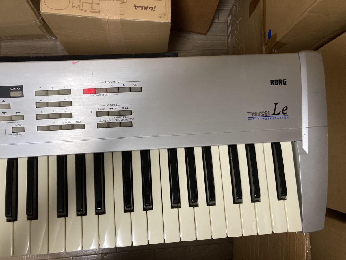 Yahoo!オークション - KORG シンセサイザー TRITON Le 76鍵盤 Yahoo!オークション - KORG シンセサイザー TRITON Le 76鍵盤