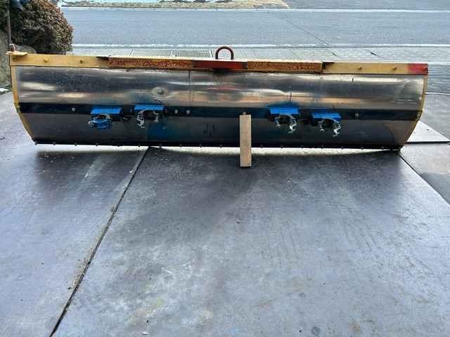 排土板　除雪機　汎用　ハイド板　トラクター　ジムニー　ショベル　ローダー　除雪　トラック　長さ１８００ｍｍ_画像6