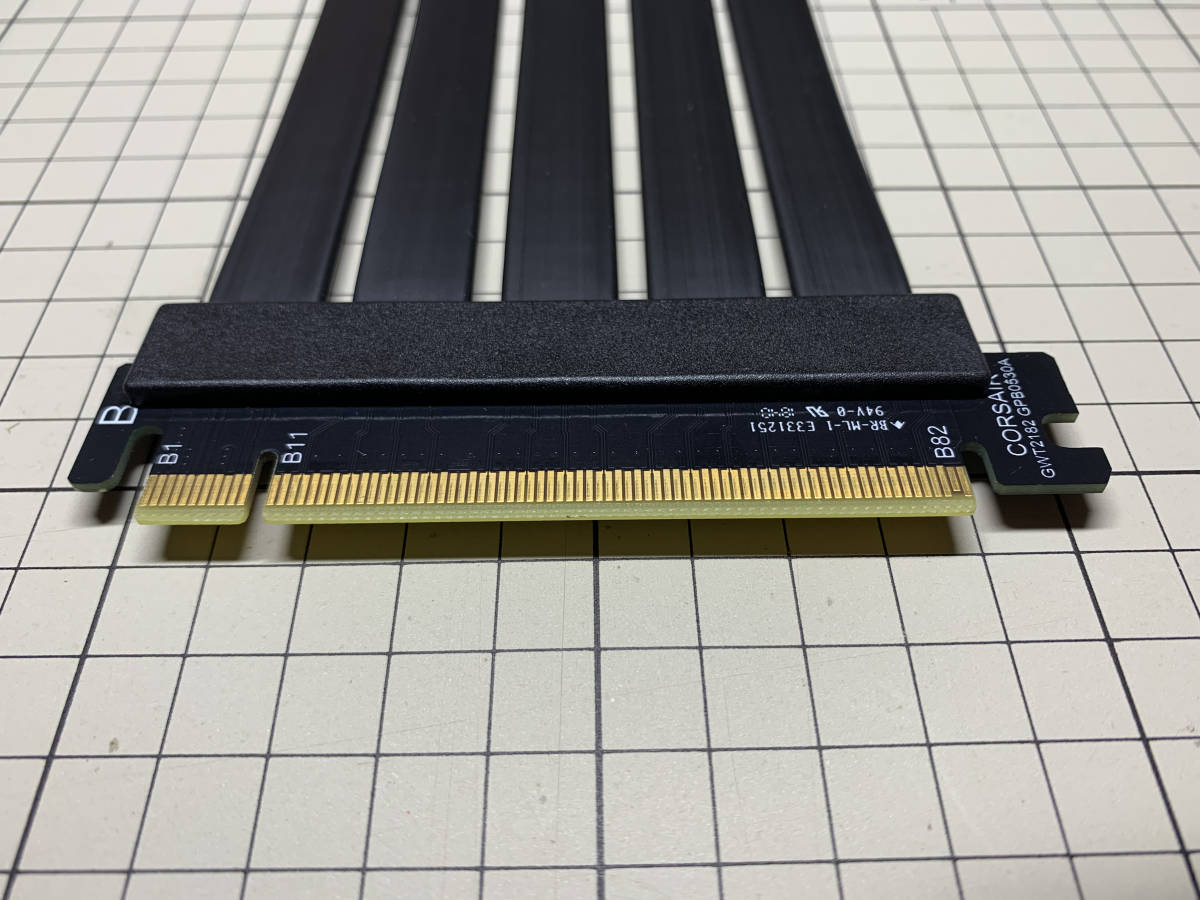 CORSAIR PREMIUM PCIe 3.0x16 300mm Extension Cable　コルセア 延長ケーブル（ライザーケーブル）ジャンク品です！！！ _画像7