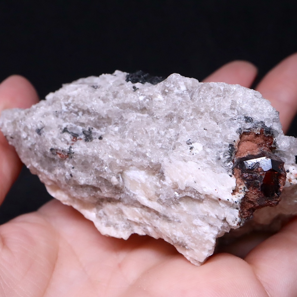 【送料無料】カリフォルニア産 ガーネット 柘榴石 原石 153g GN196 鉱物 標本 原石 天然石