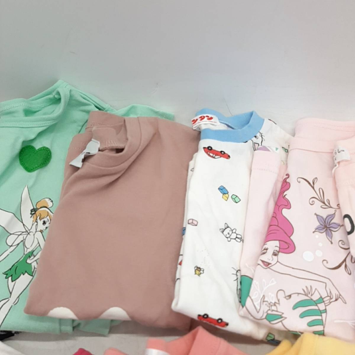 r135【1円スタート】 女の子 子供服 90～110サイズ 夏服 半袖 Tシャツなど ディズニー ミッフィー 他 キャラ物 中古品 古着 _画像3