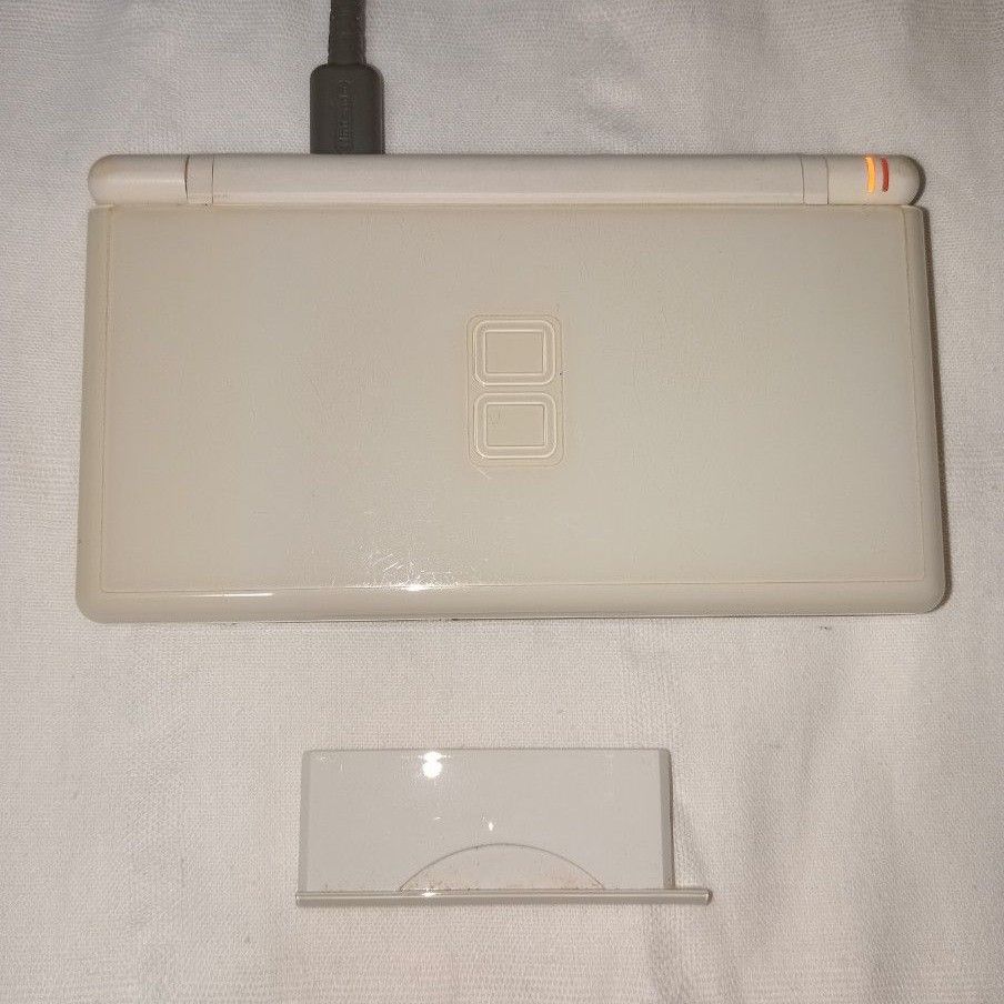 DS Lite ニンテンドーDS クリスタルホワイトジャンク品 動作確認済み
