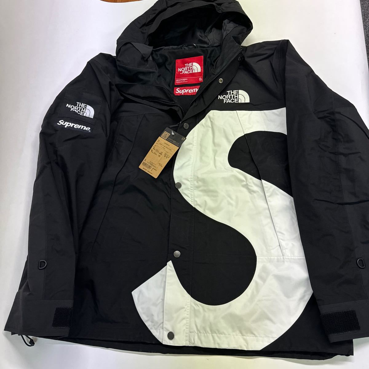 ノースフェイス シュプリーム NORTH FACE Black 新品未使用　送料込　希少サイズ　XL SLOGO mountain jacket 本物