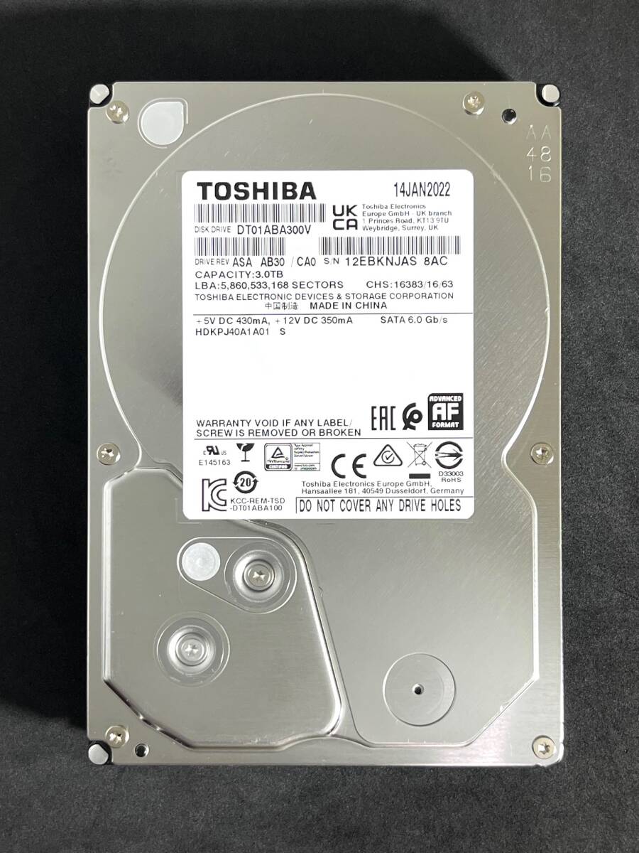 【送料無料】 ★ 3TB ★　TOSHIBA / DT01ABA300V 【使用時間： 766 ｈ】　2022年製　新品同様　3.5インチ 内蔵 HDD　SATA　AVコマンド対応