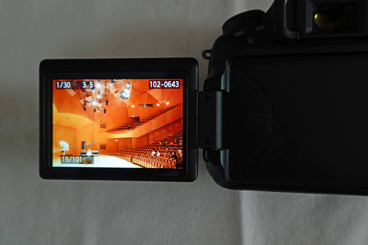  Canon EOS 60D 元箱・オマケあり　モニター不具合あり（撮影はOK）_画像8