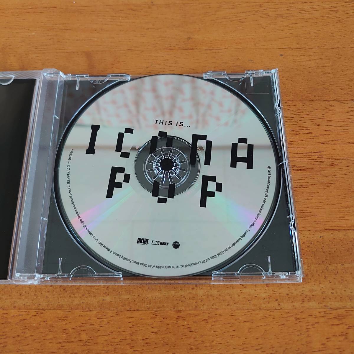 ICONA POP / THIS IS... アイコナ・ポップ / ディス・イズ 輸入盤 【CD】_画像3