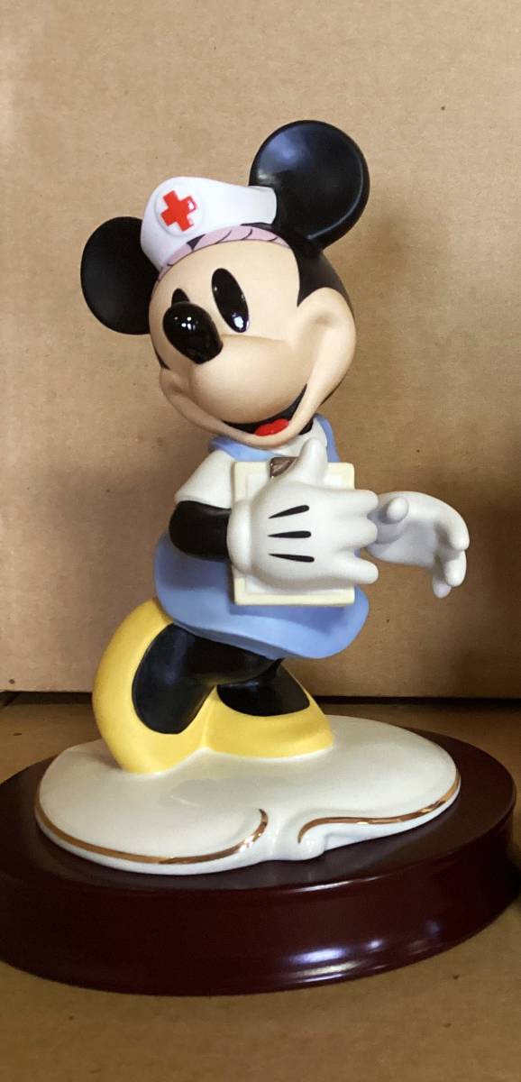 ディズニー ミニーマウス ナース フィギュリン　WALT DISNEY MINNIEMOUSE NURSE　FIGURINE_画像1