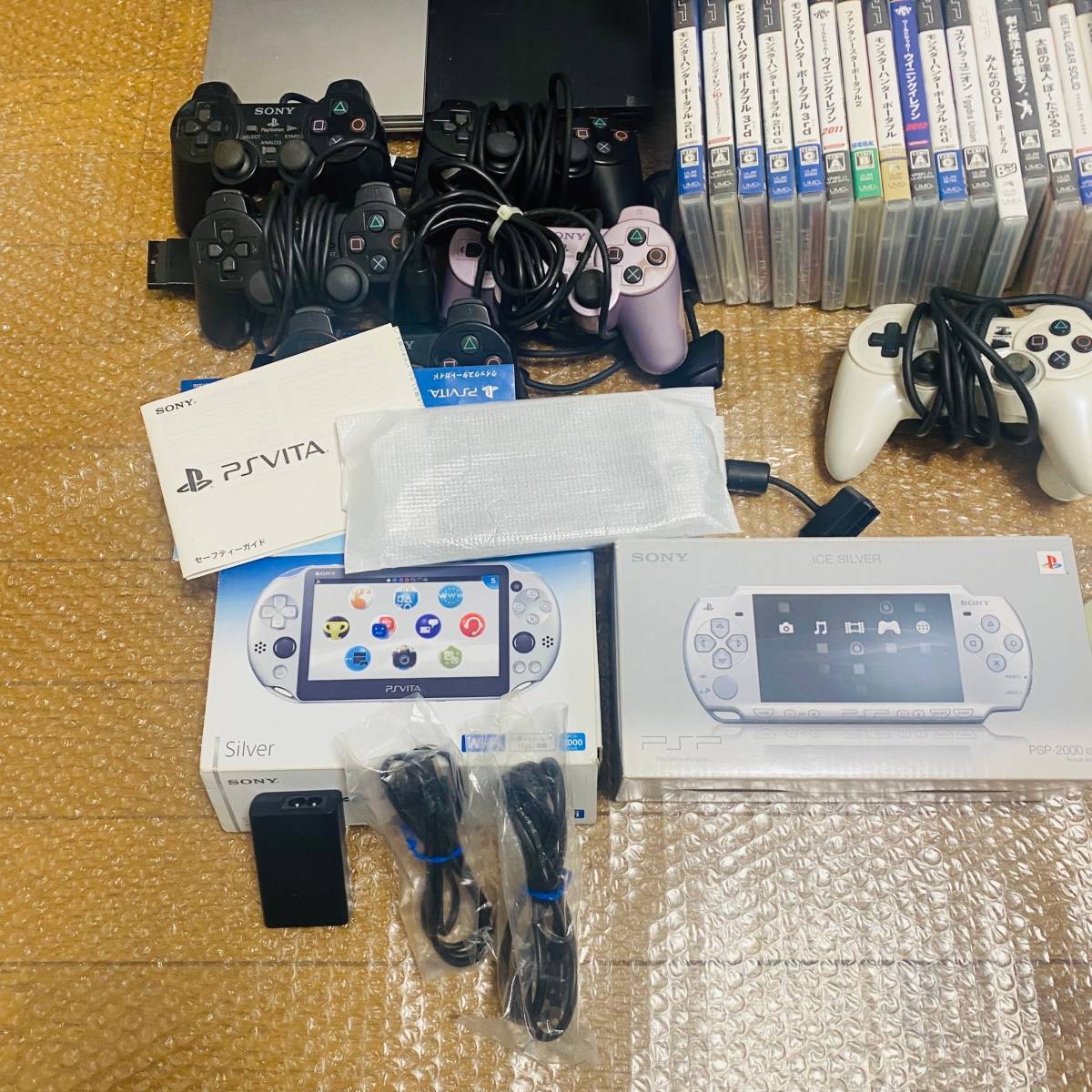 ゲーム機 まとめ 大量 ps2 VITA 2000 ゲームボーイアドバンス psp 本体 セガサターン スーファミ 任天堂 Nintendo ジャンク SFC 周辺機器 _画像4