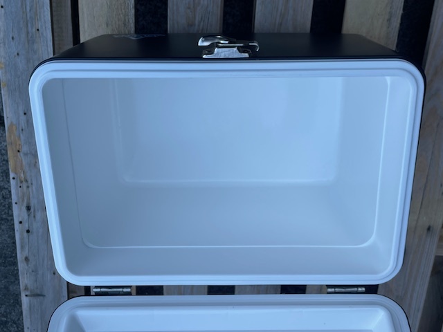 タラスブルバ・スチールクーラーBOX　ブラック Mサイズ（29リッター）B品を100円スタート！_画像8