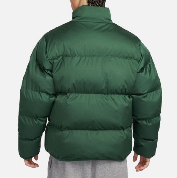 ナイキ クラブ パファージャケット XLサイズ 定価30030円 グリーン スタンドカラー 中綿 シンセティックフィル 刺しゅうロゴ_出品はジャケットのみです