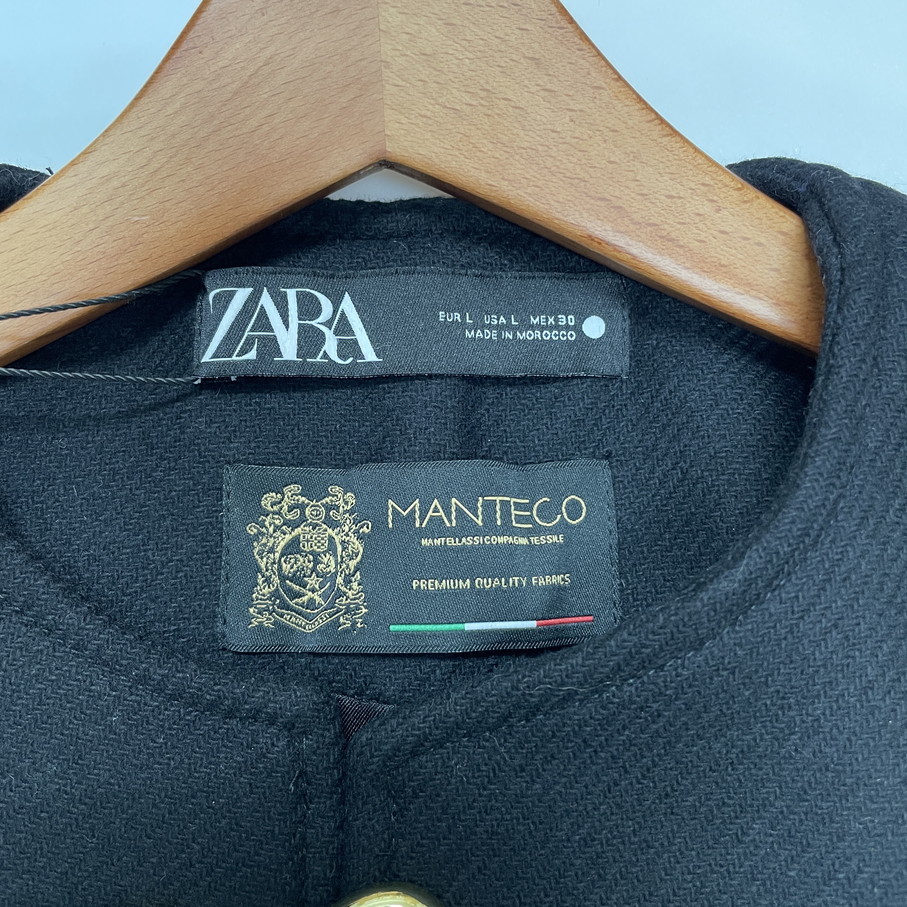 未使用品 /L/ ZARA×MANTECO ブラックケープコート バックル ゴールド レディースタグカジュアルアウターポンチョ大人可愛い デイリー ザラ