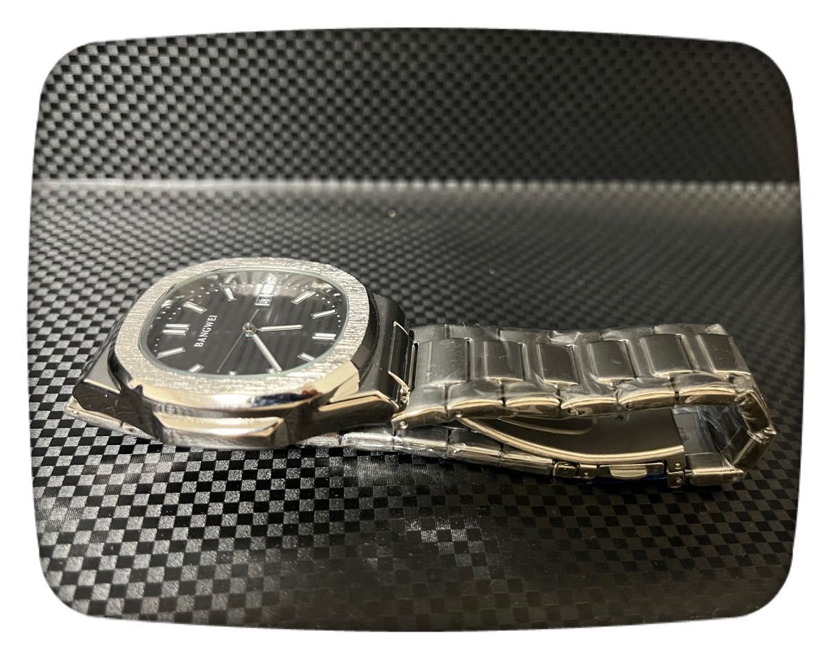 【新品未使用】腕時計 オマージュ　BANGWEI ノーチラス シルバー・ブラック　ウォッチ
