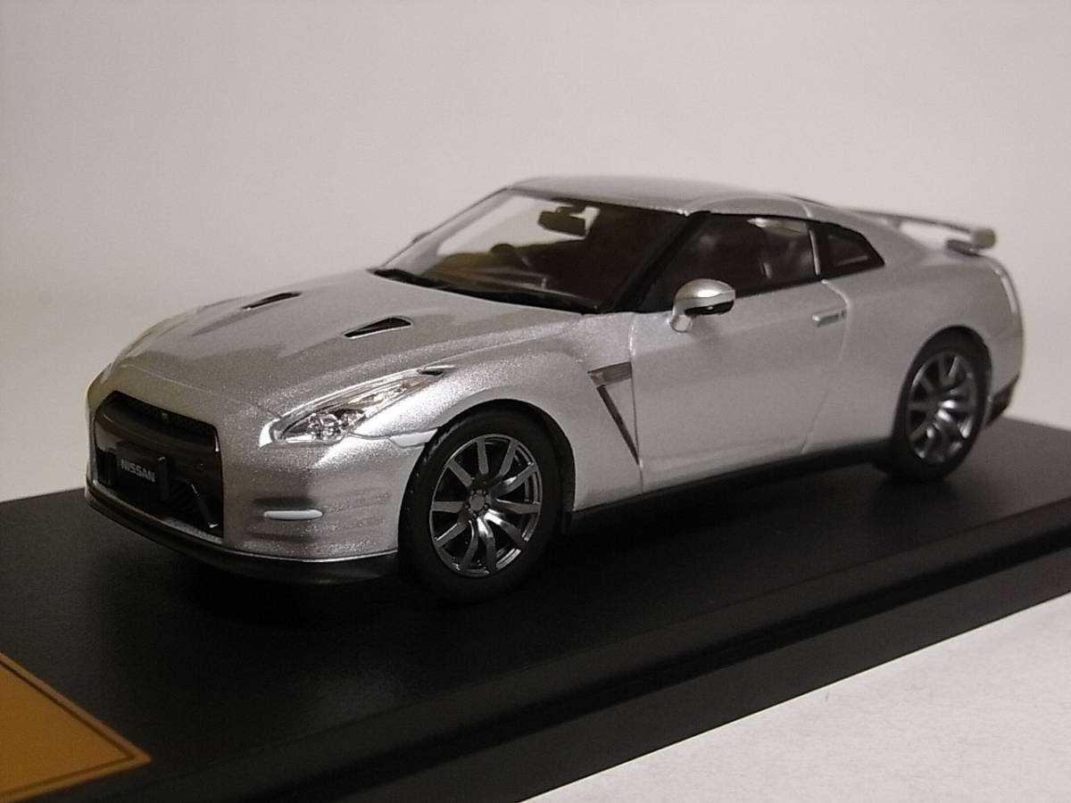 ■日産 GT-R R35(2012) 1/43 国産名車プレミアムコレクション アシェット ダイキャストミニカー スカイライン_画像1