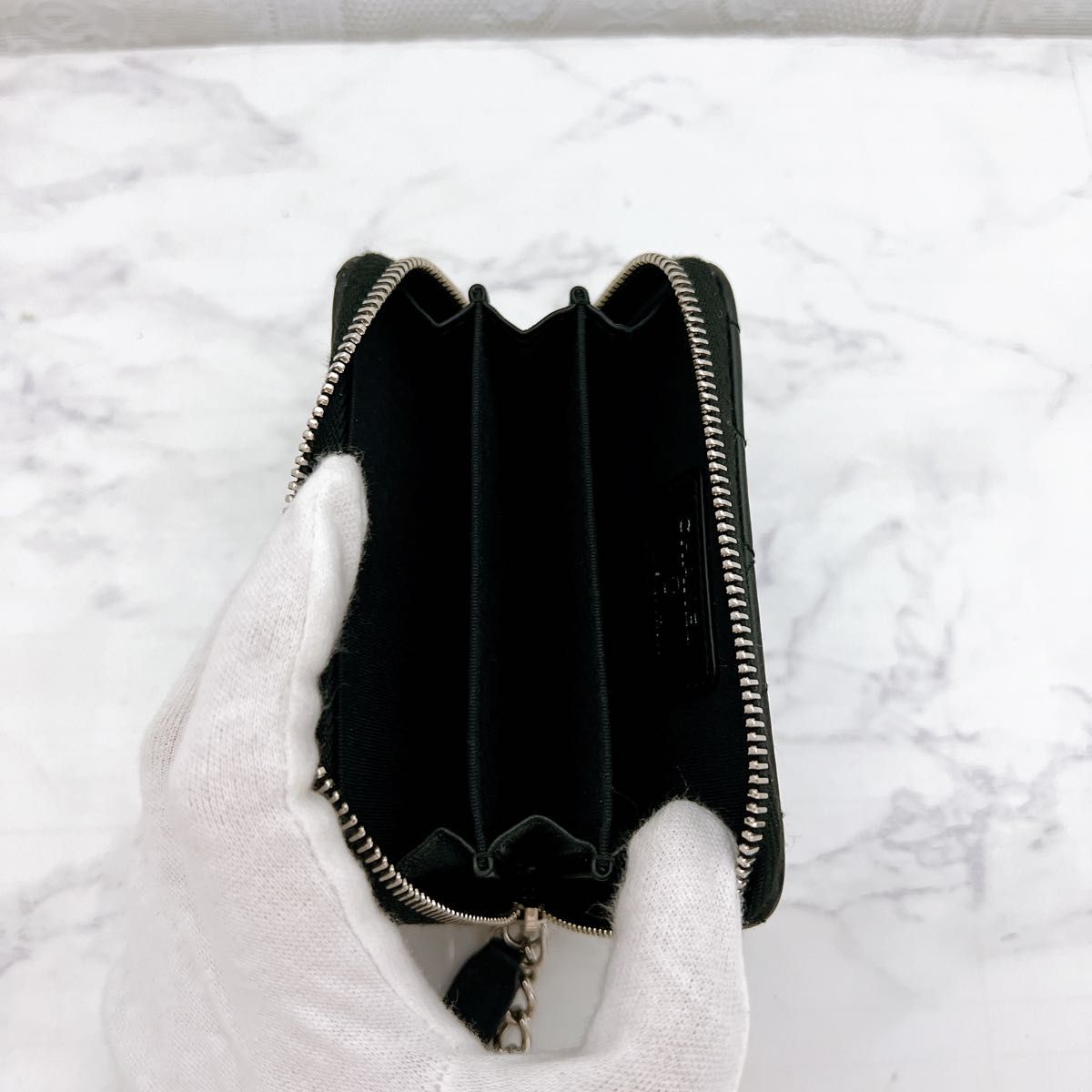 シャネルCHANELフリンジ タッセル付レザー小銭入れコインケース シャネルCHANELフリンジ タッセル付レザー小銭入れコインケース