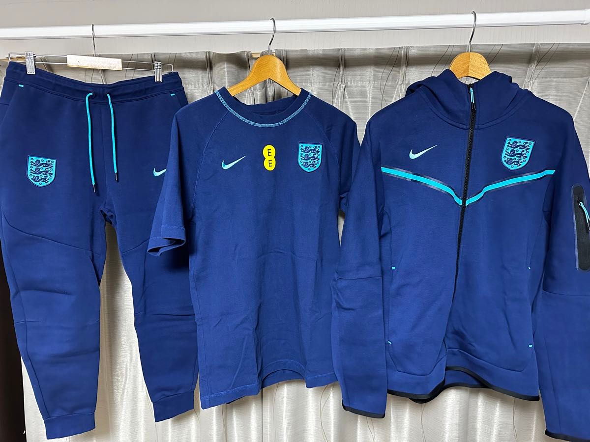 NIKE ナイキ イングランド代表 イングランド テックフリース NIKE ナイキ イングランド代表 イングランド テックフリース