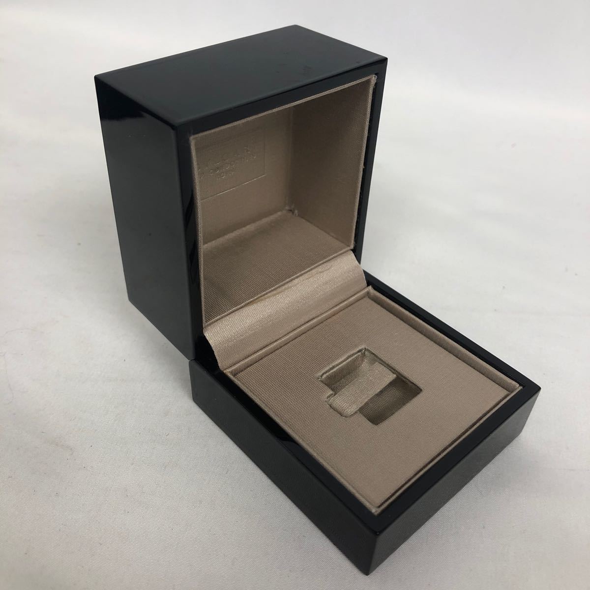 BVLGARI ブルガリ　空箱　チャーム用 空箱　BOX ペンダントヘッド用　ケース　ジュエリーケース　BR106_画像2