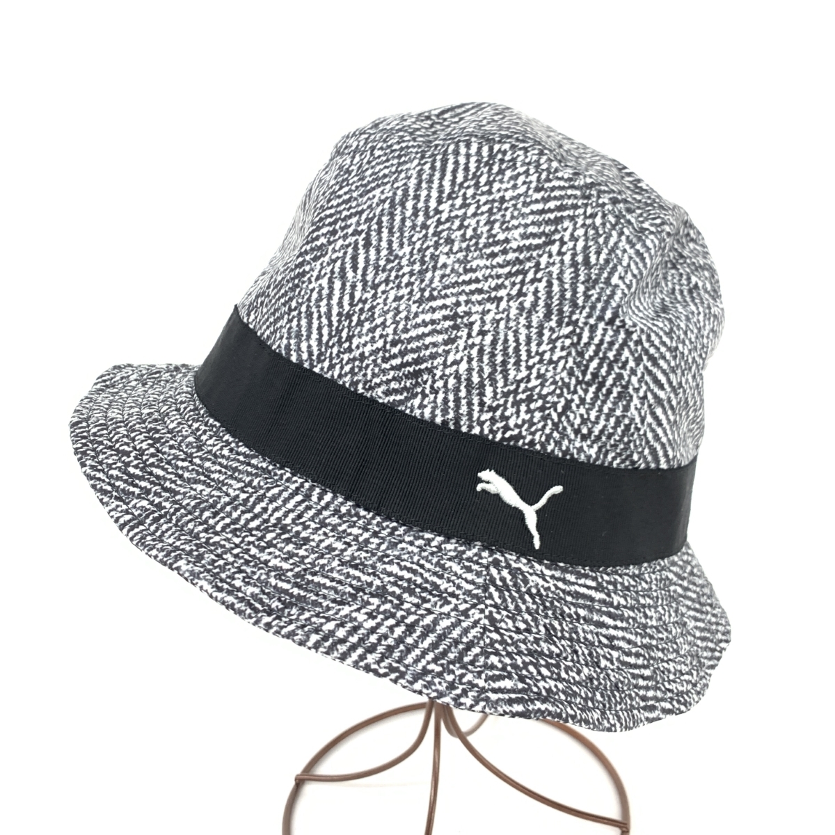 美品◆PUMA プーマ バケットハット ◆ ブラック ポリエステル ヘリンボーン織柄 レディース 帽子 ハット hat 服飾小物_画像2