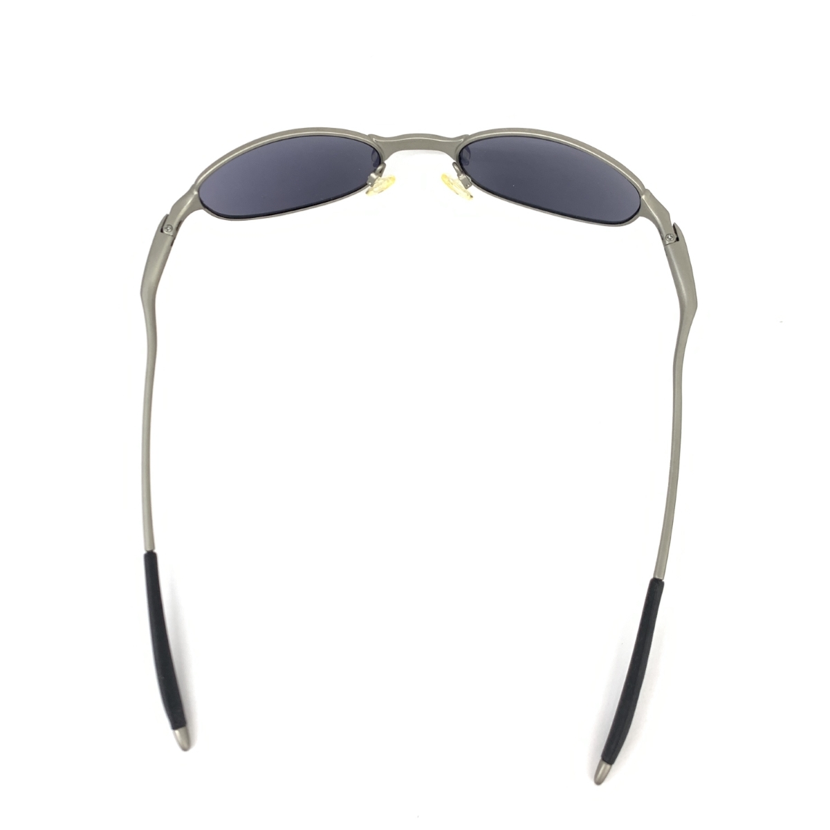 ◆OAKLEY オークリー e-wire イーワイヤー2.1 サングラス◆ シルバーカラー メンズ sunglasses 服飾小物