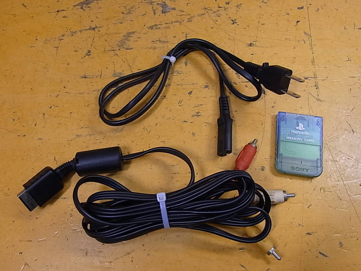 *Cb/362* Sony SONY* PlayStation PlayStation body * power supply cable / connection cable / controller / memory card attaching *SCPH-7000* operation OK