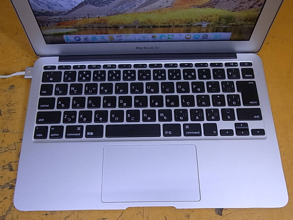 □Cb/378☆アップル Apple☆マックブック MacBook Air☆A1465☆MacOS High Sierra☆Core i5 1.78GHz☆メモリ4GB☆SSD 128GB☆ジャンク_画像3