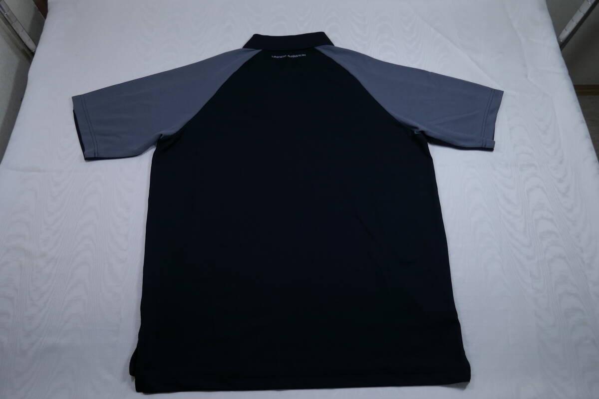 美品　アンダーアーマー　ストレッチ素材　ポロシャツ 半袖シャツ　サイズMD(身幅大きい)　ブラック＆グレー_画像2