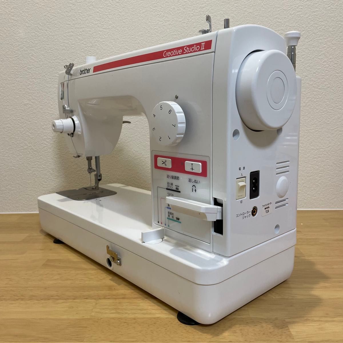超美品】ブラザー 職業用ミシン TAT7602 クリエイティブスタジオ 超美品】ブラザー 職業用ミシン TAT7602 クリエイティブスタジオ