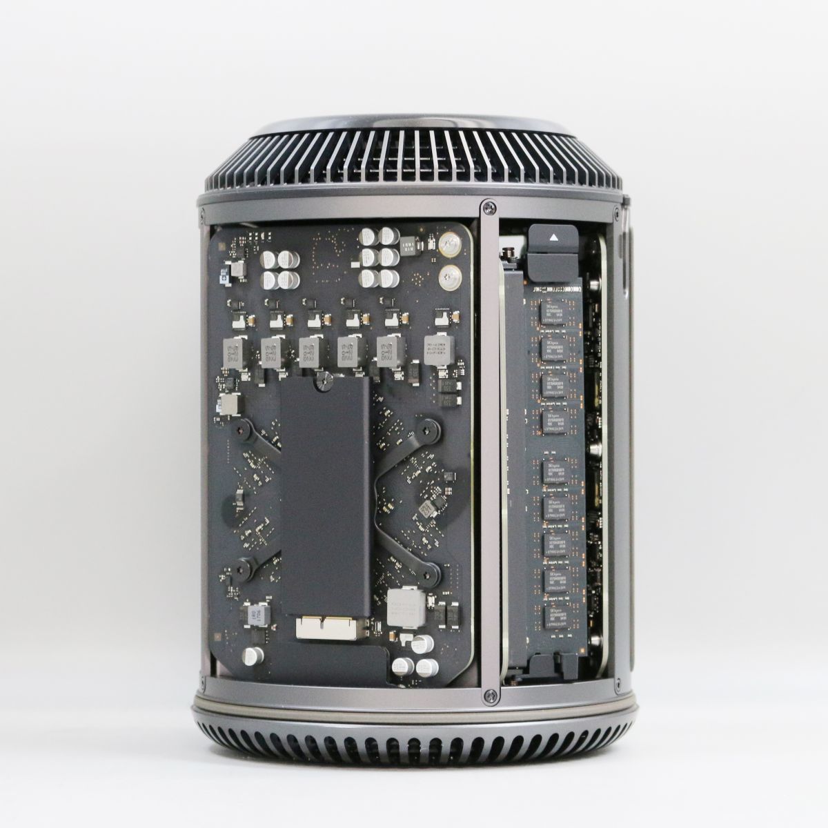 1円スタート FirePro D500×2基 搭載 Apple Mac Pro Late 2013 (Xeon E5-1650 v2/メモリ16GB/SSD1TB/macOS12)_画像2