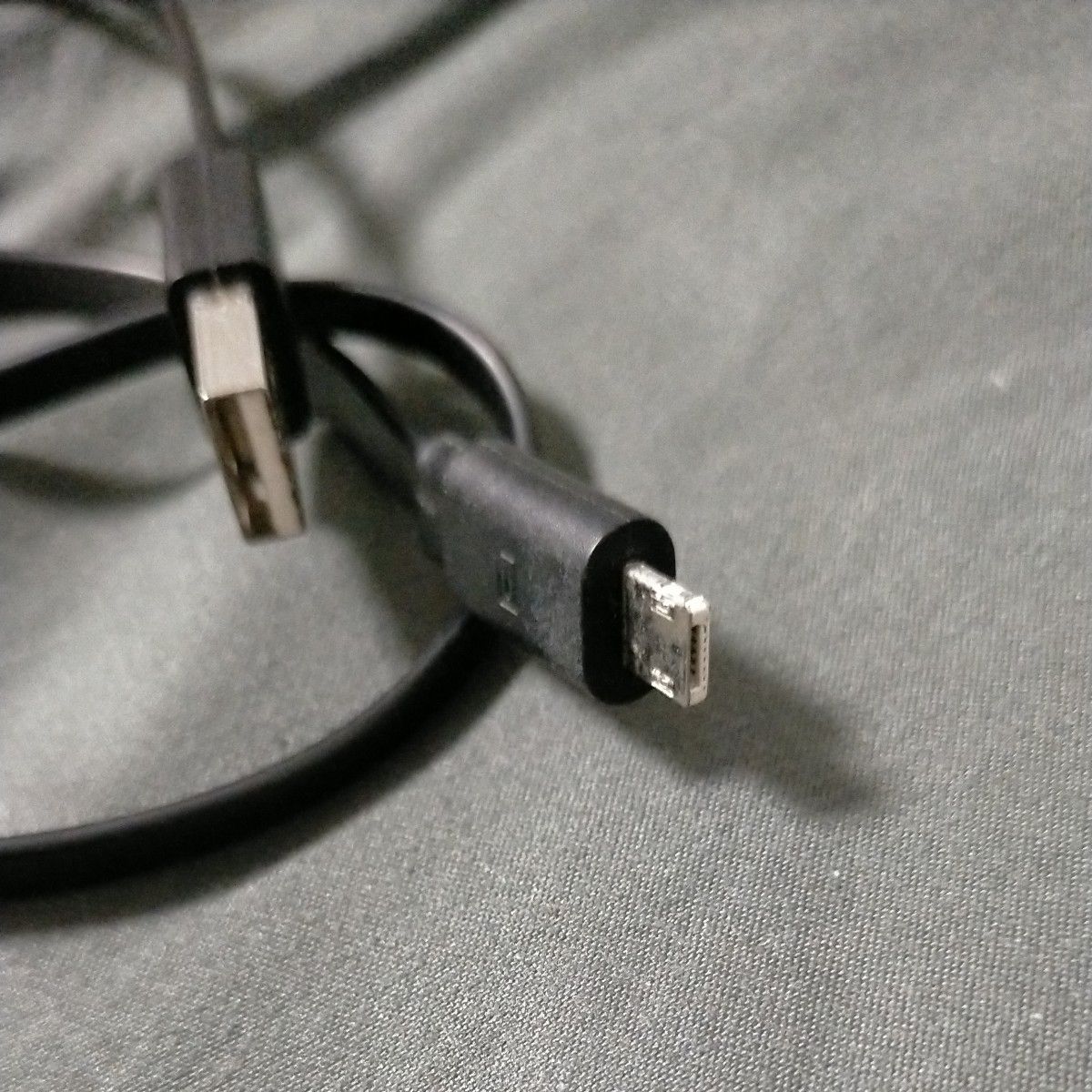 USBケーブル　lightning、micro兼用