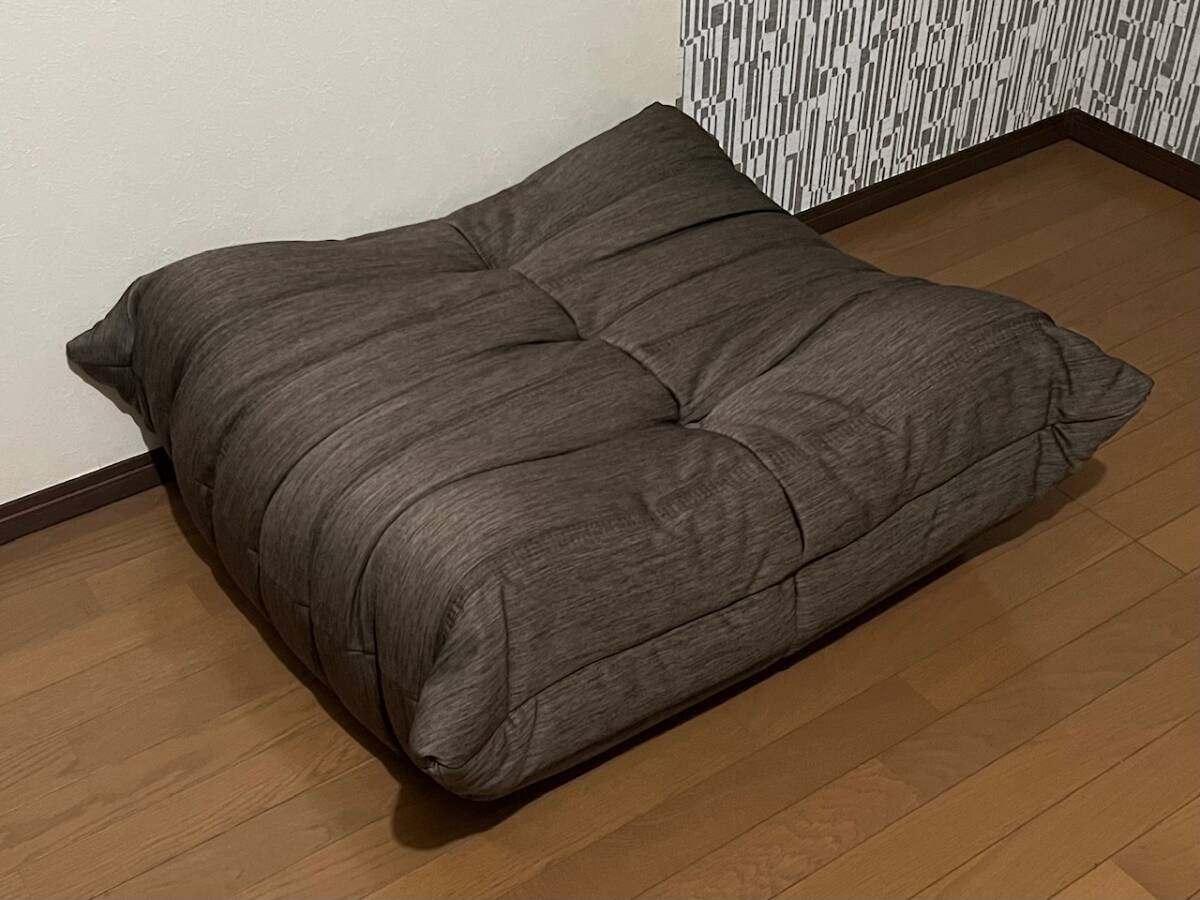ligne roset リーンロゼ パフ TOGO Nトーゴ オットマン スツール ligne roset リーンロゼ パフ TOGO Nトーゴ オットマン スツール