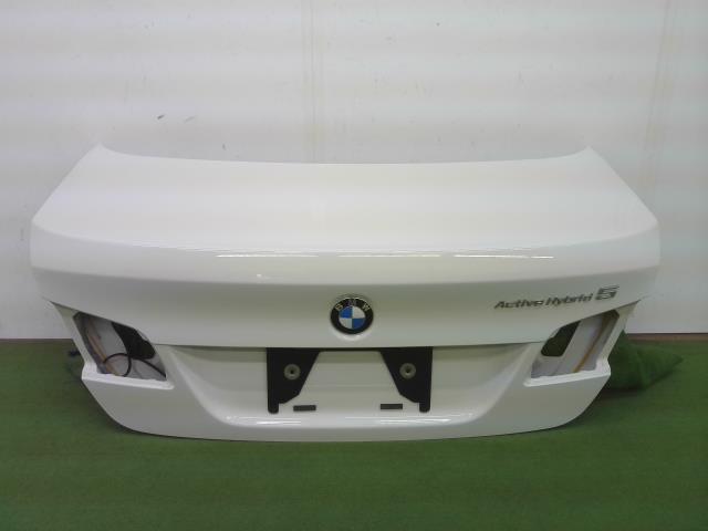 BMW 5シリーズ DAA-FZ35 トランク リッド 300 F10 ハイブリッド 白　個人宅配送不可 yatsu_画像1