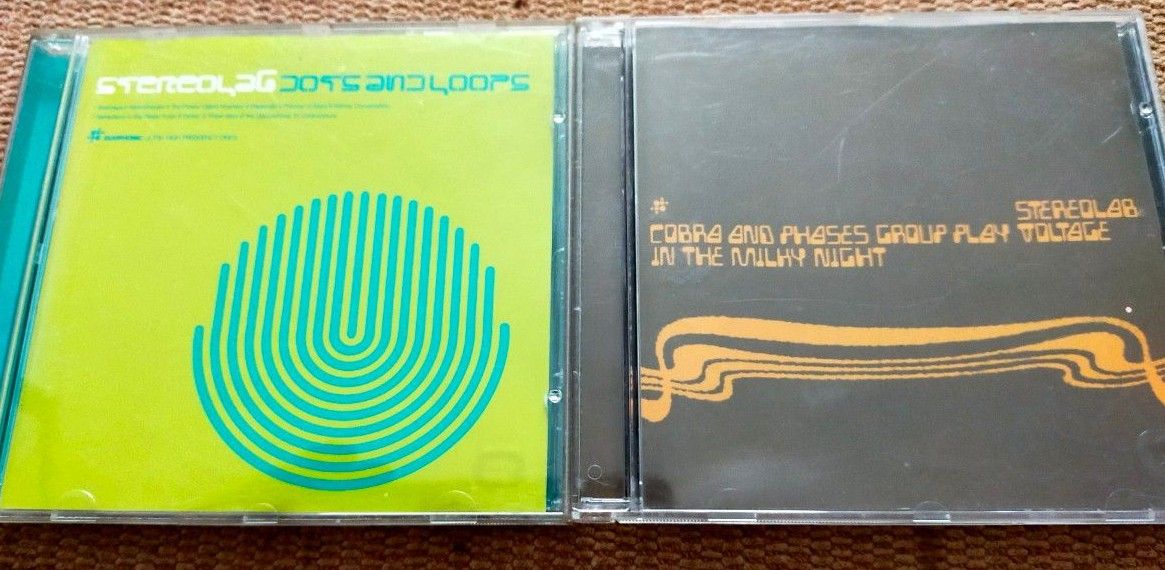 ステレオラブ(Stereolab)「ドッツ・アンド・ループス」「ミルキー・ナイト」
